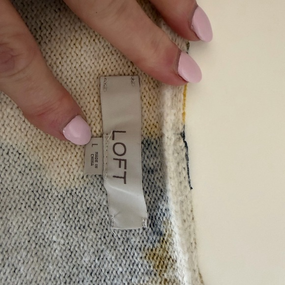 LOFT Multicolor Abstract Sweater - Picture 4 of 5